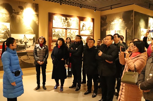 23.参观孟良崮战役纪念馆.JPG